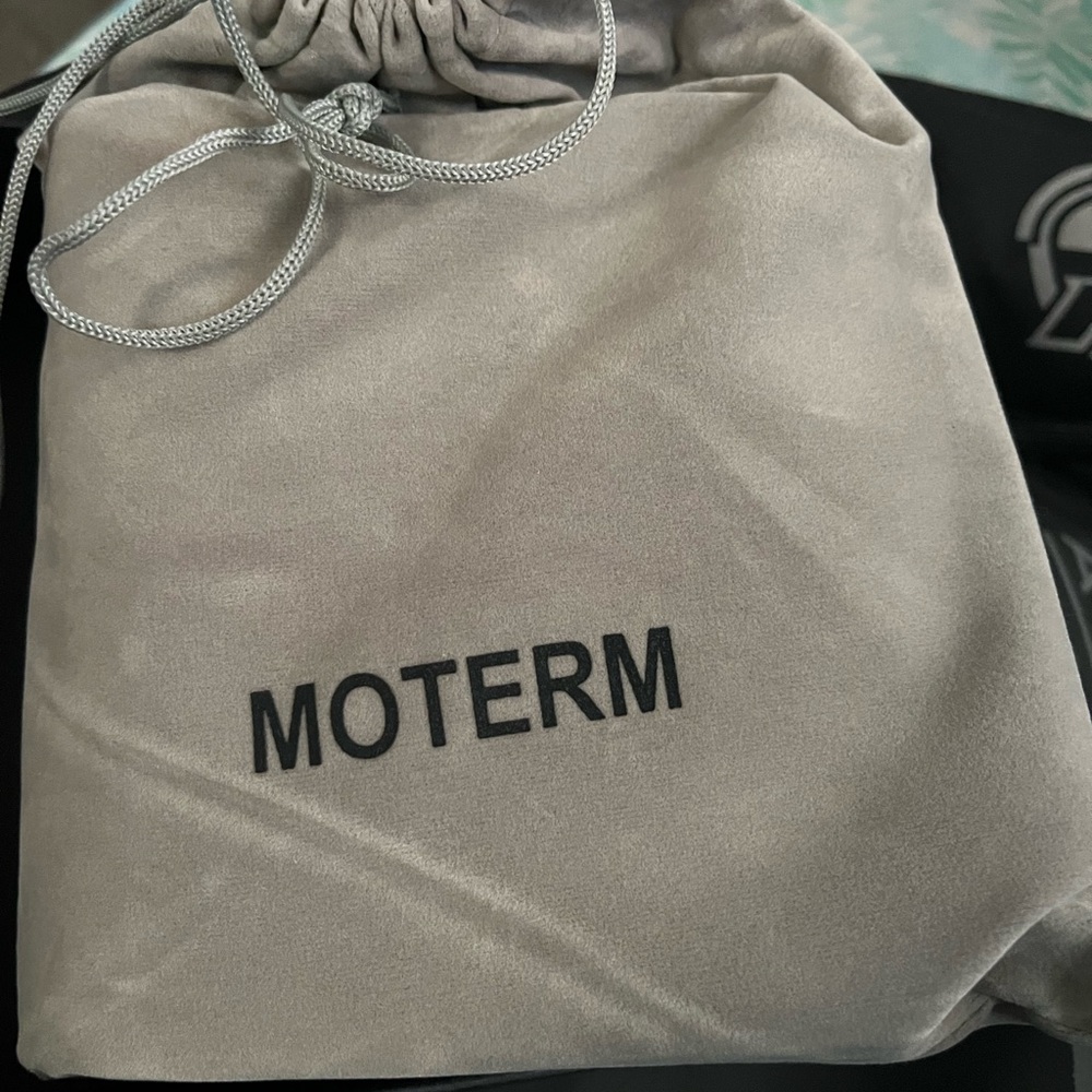 Moterm Luxe Genuine leather croc-cream